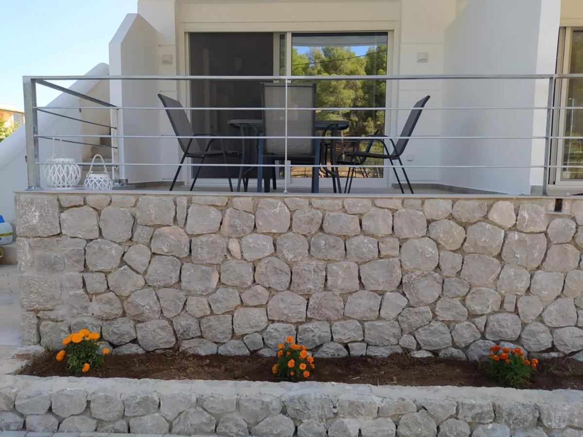 Estia - Brand New Apartment In Ermioni Village Kültér fotó